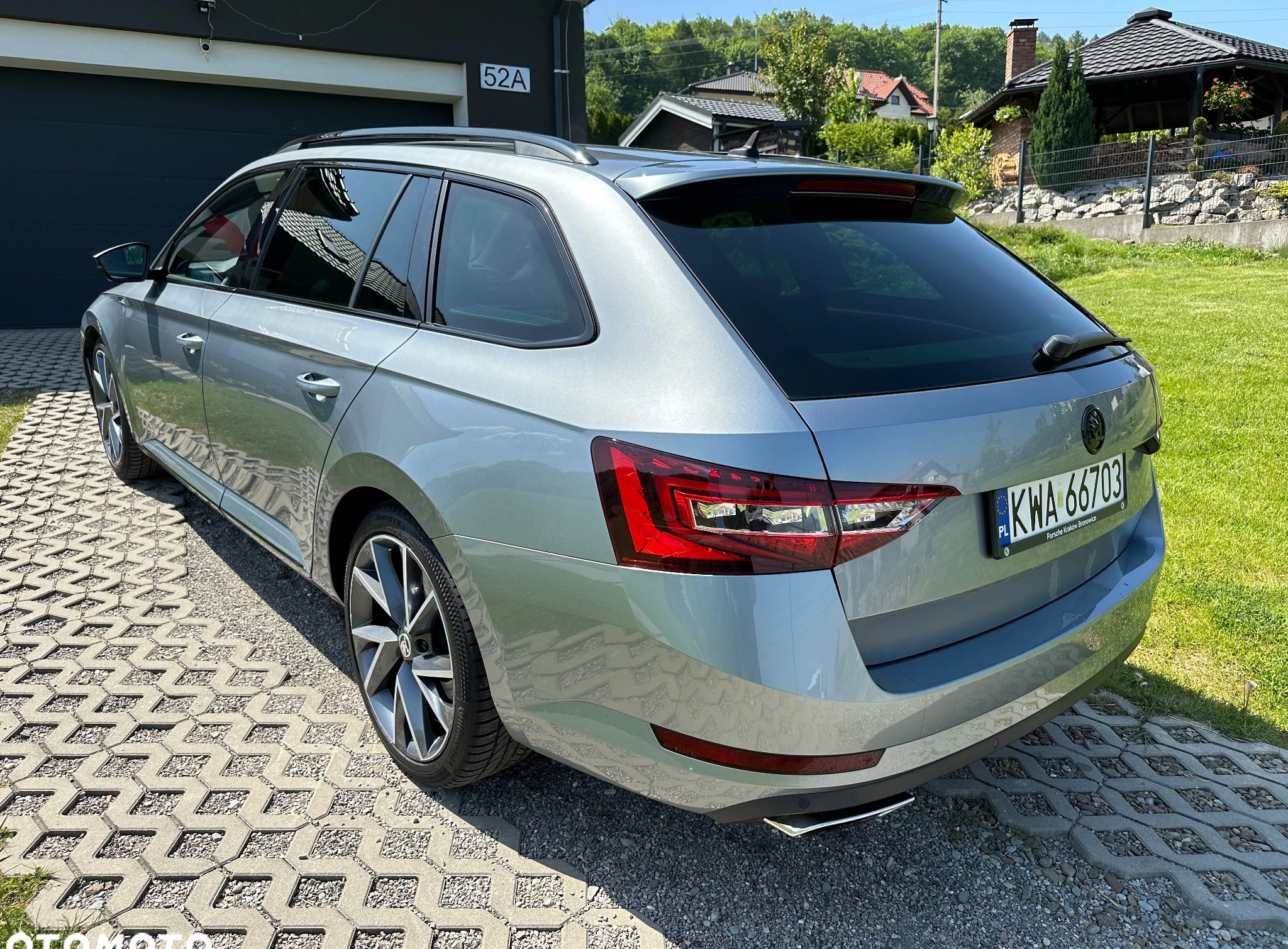 Skoda Superb cena 109400 przebieg: 119600, rok produkcji 2017 z Andrychów małe 781